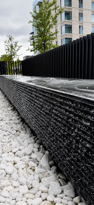 Modern fountain